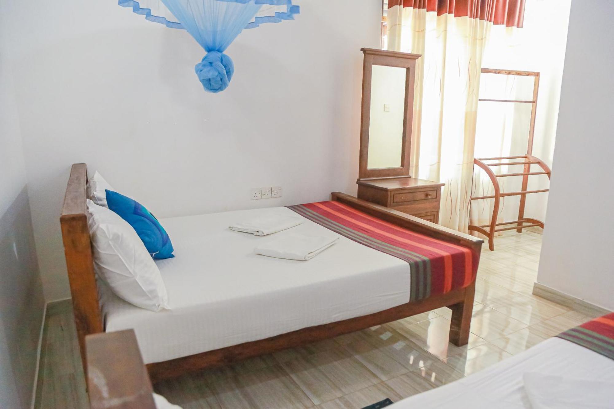 Lakeside Villa Anuradhapura Szoba fotó